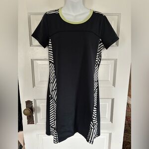 Title Nine Women's Black and White Patterned Dress with Pocket. Size Medium